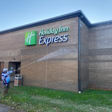 Commercial Cleaning for Holiday Inn Express in Clarksville, TN 3